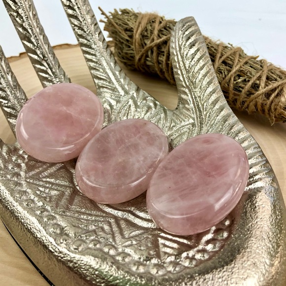 Rose Quartz worry stone palm stone oval thumb stone rock healing crystal gift - Picture 6 of 10